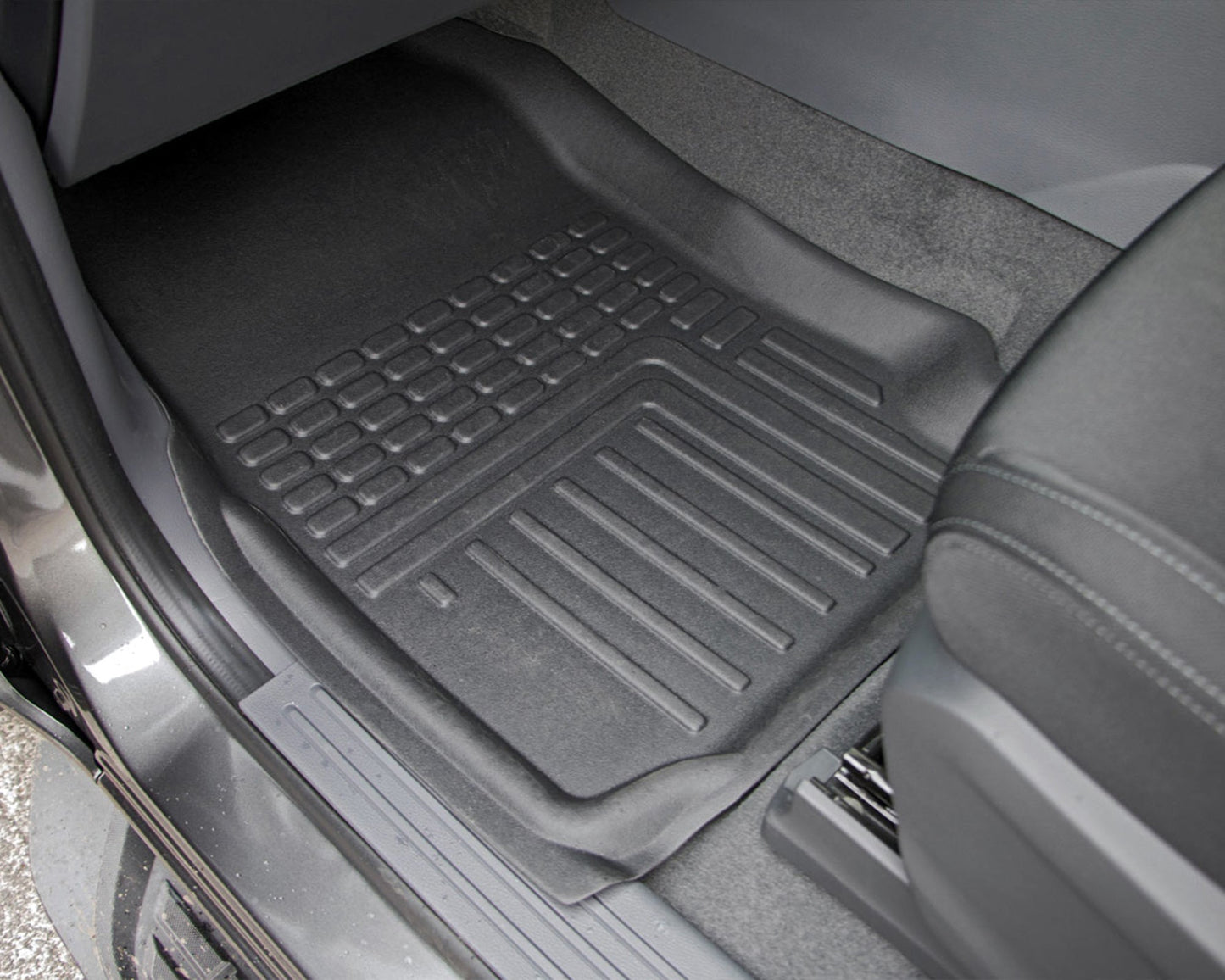 Moulded Floor Mats, Front & Rear for Toyota LC300