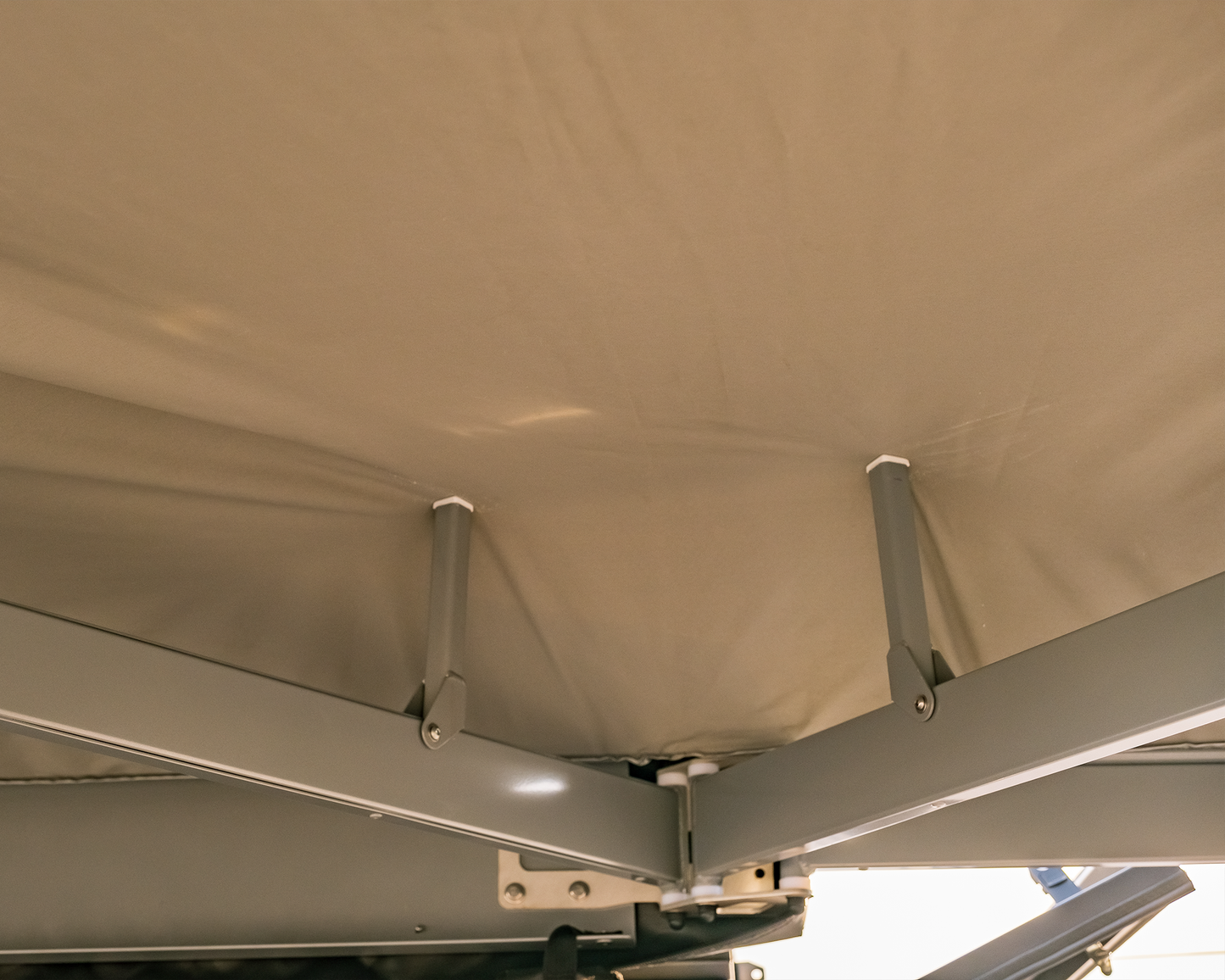 180 Shadow Awning, RHS