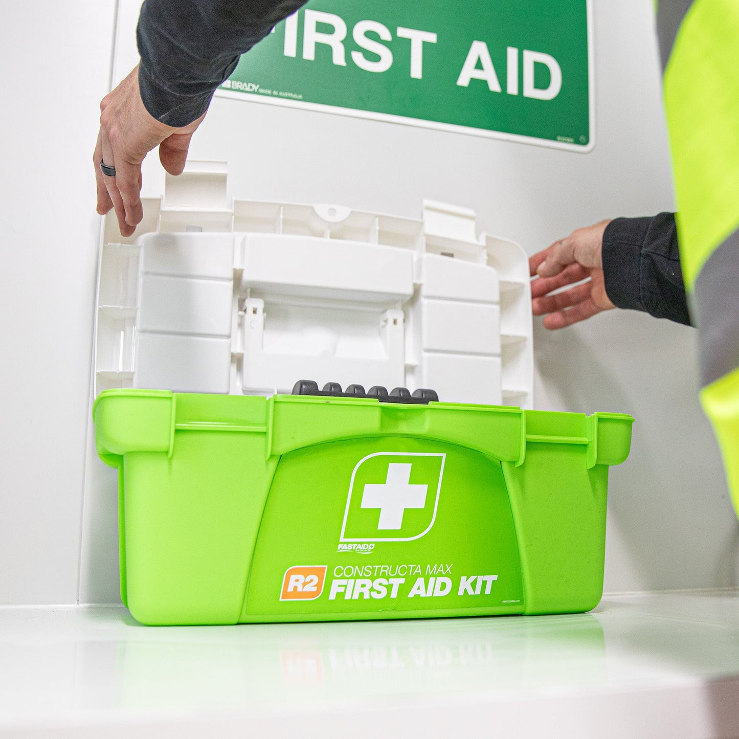 FastAid R1 Vehicle Max™ Plastic Portable First Aid Kit