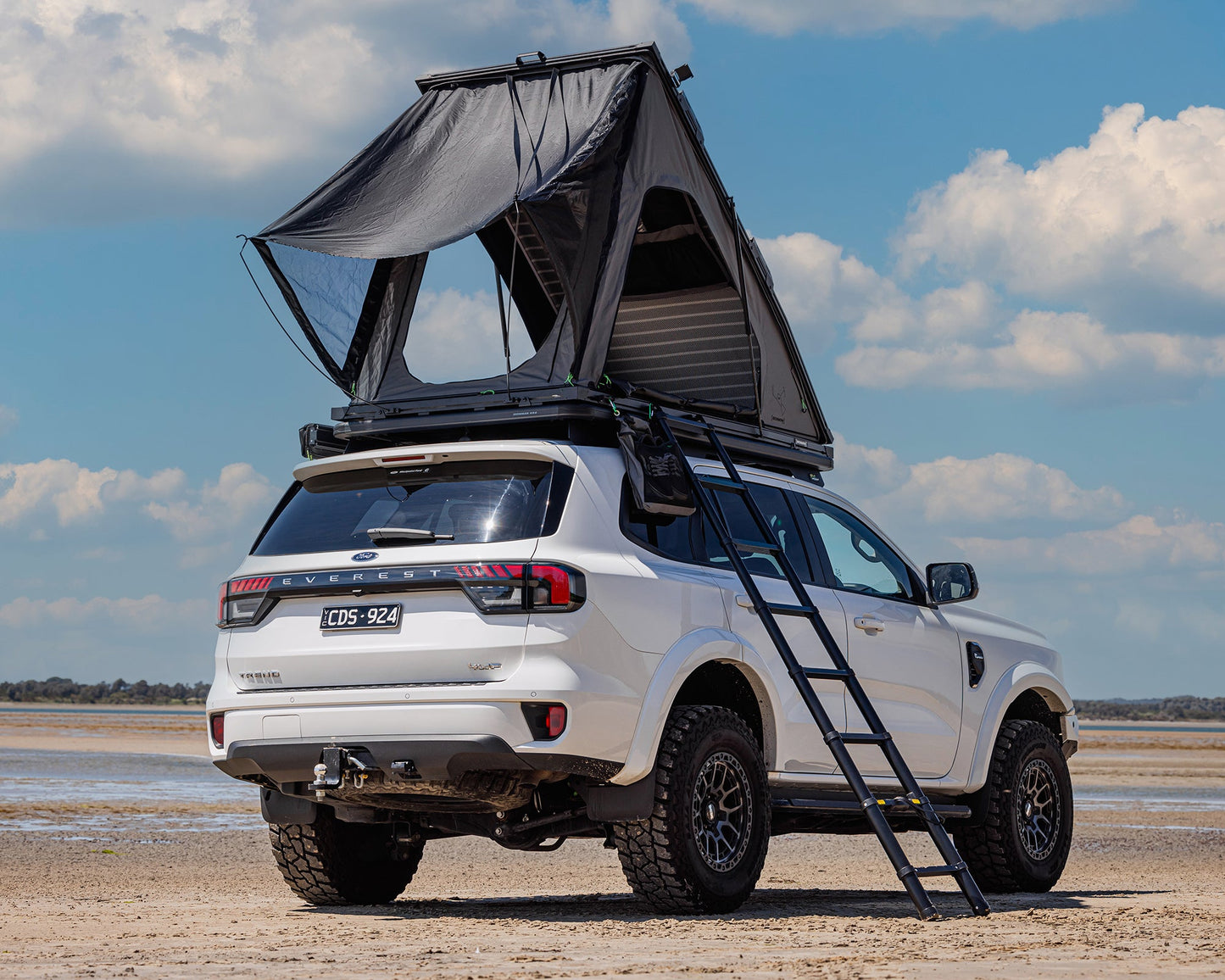 Orion 1200 - Lightweight Hardshell Rooftop Tent