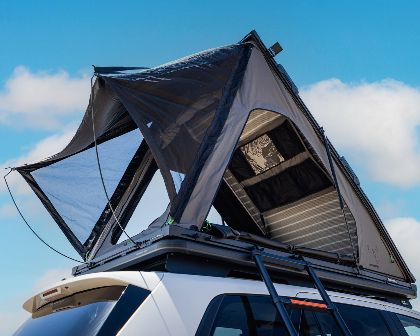 Orion 1200 - Lightweight Hardshell Rooftop Tent