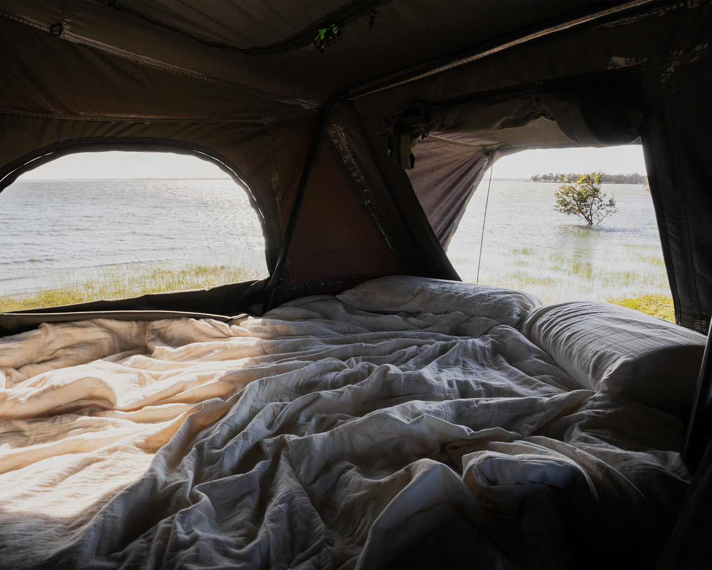 Ursa 1300 - ABS Hardshell Rooftop Tent