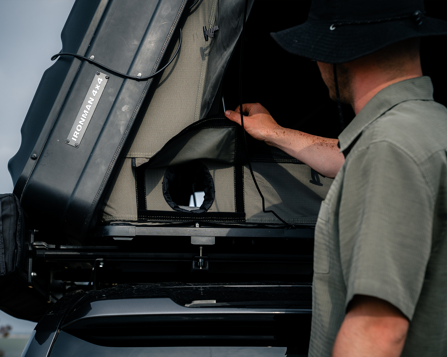Ursa 1300 - ABS Hardshell Rooftop Tent