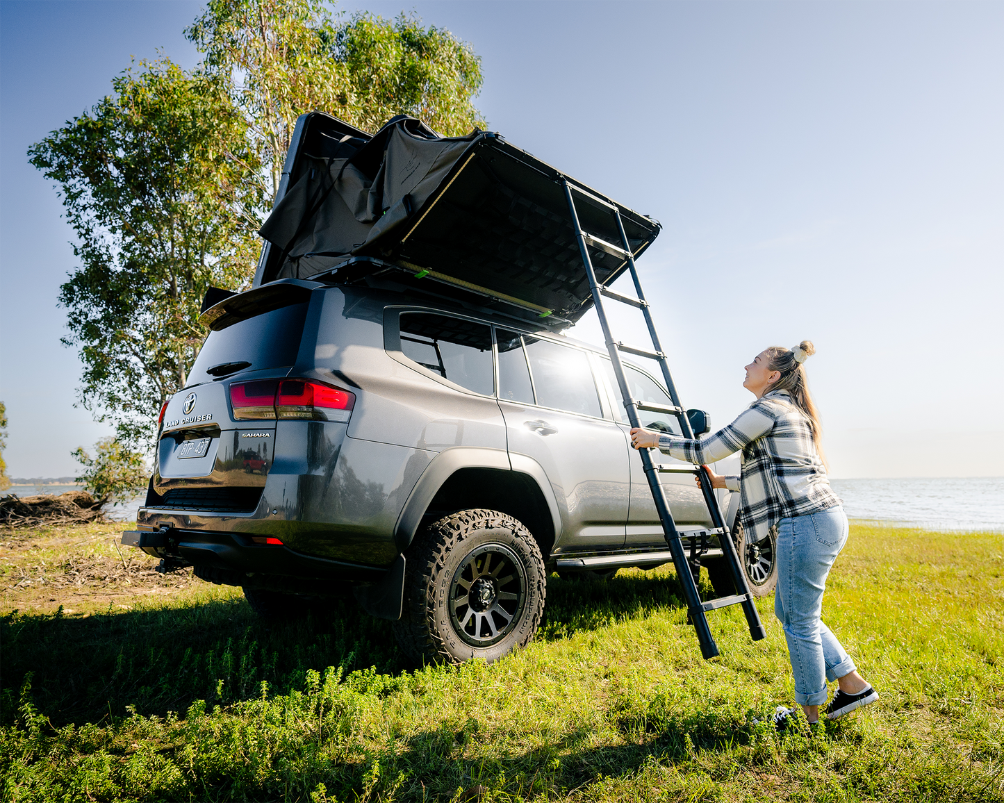 Ursa 1300 - ABS Hardshell Rooftop Tent