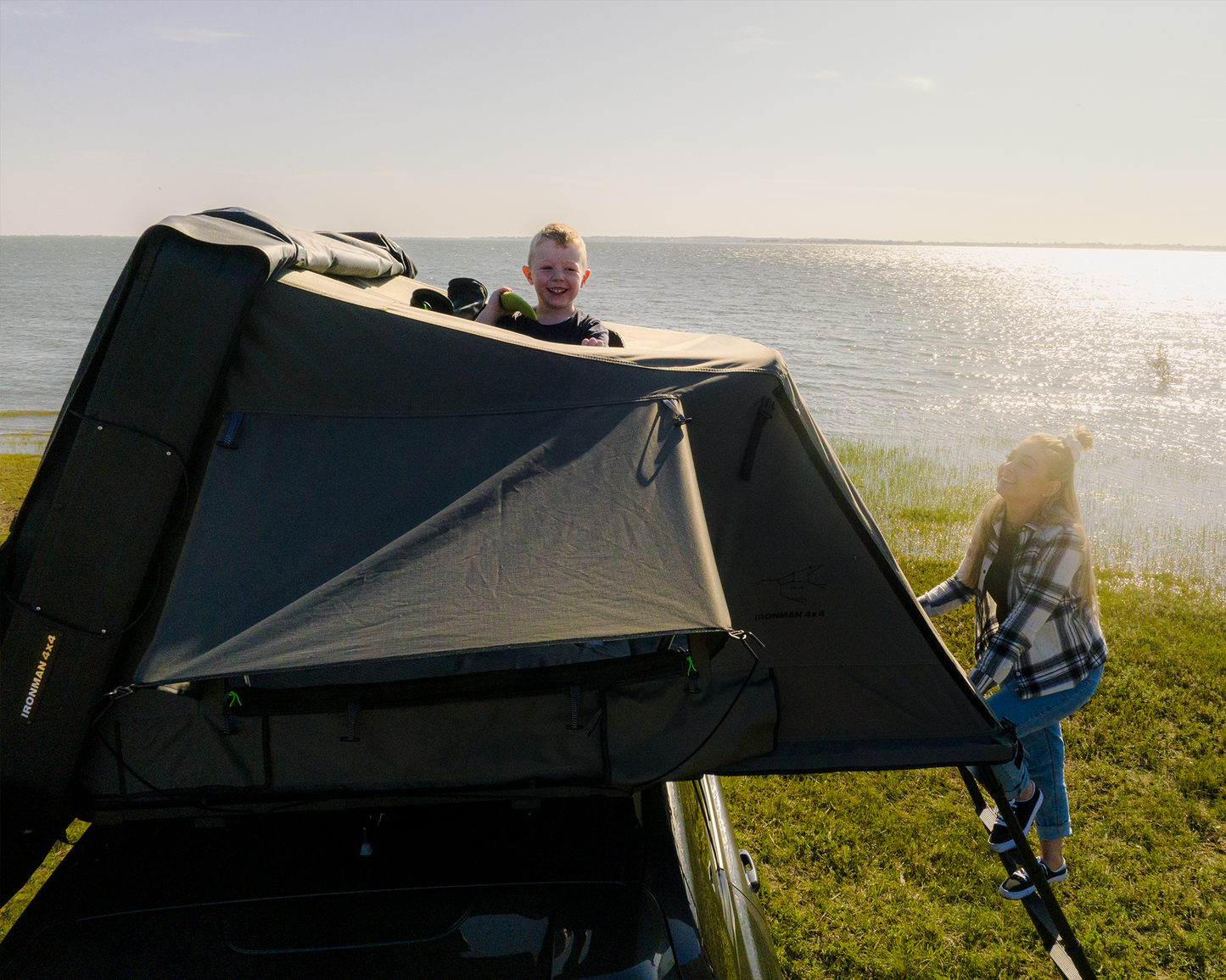 Ursa 1300 - ABS Hardshell Rooftop Tent
