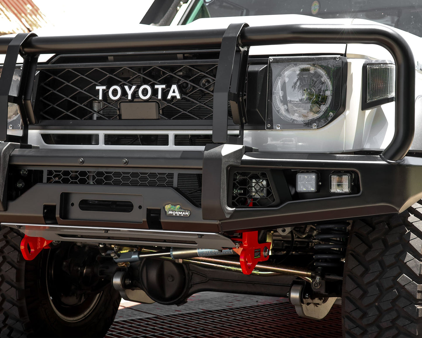 APEX Bull Bar & Lights Kit