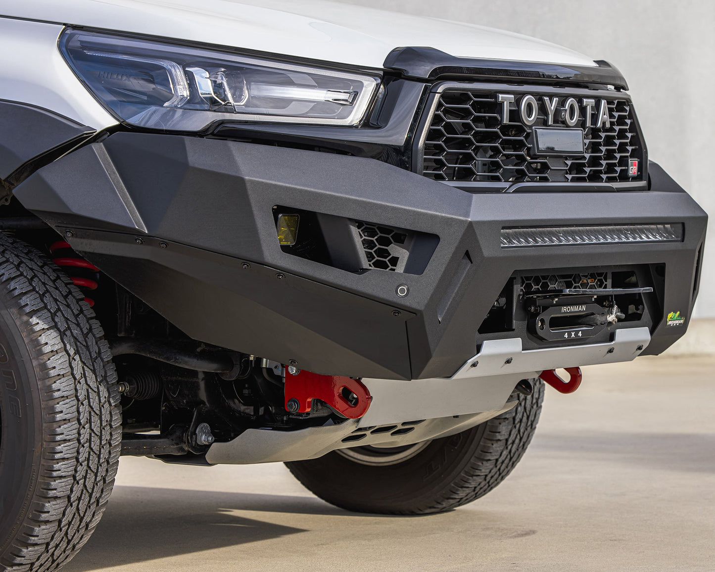 Raid Bull Bar & Lights Kit
