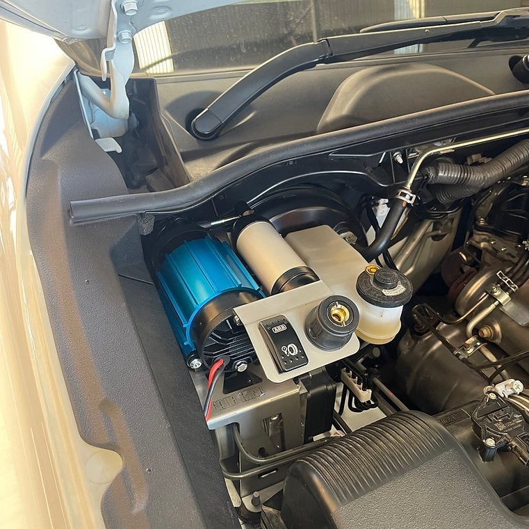 2015-2024 Toyota Hilux N80 Air/Switch Outlet Kit