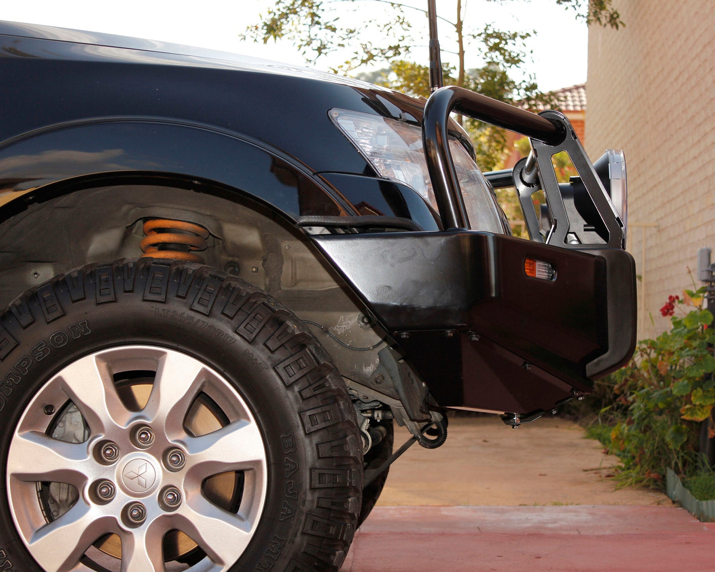 Deluxe Bull Bar
