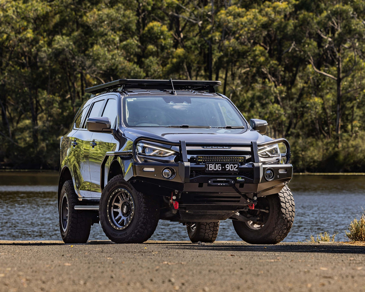Deluxe Bull Bar – Truracks Western Towbars and Bullbars