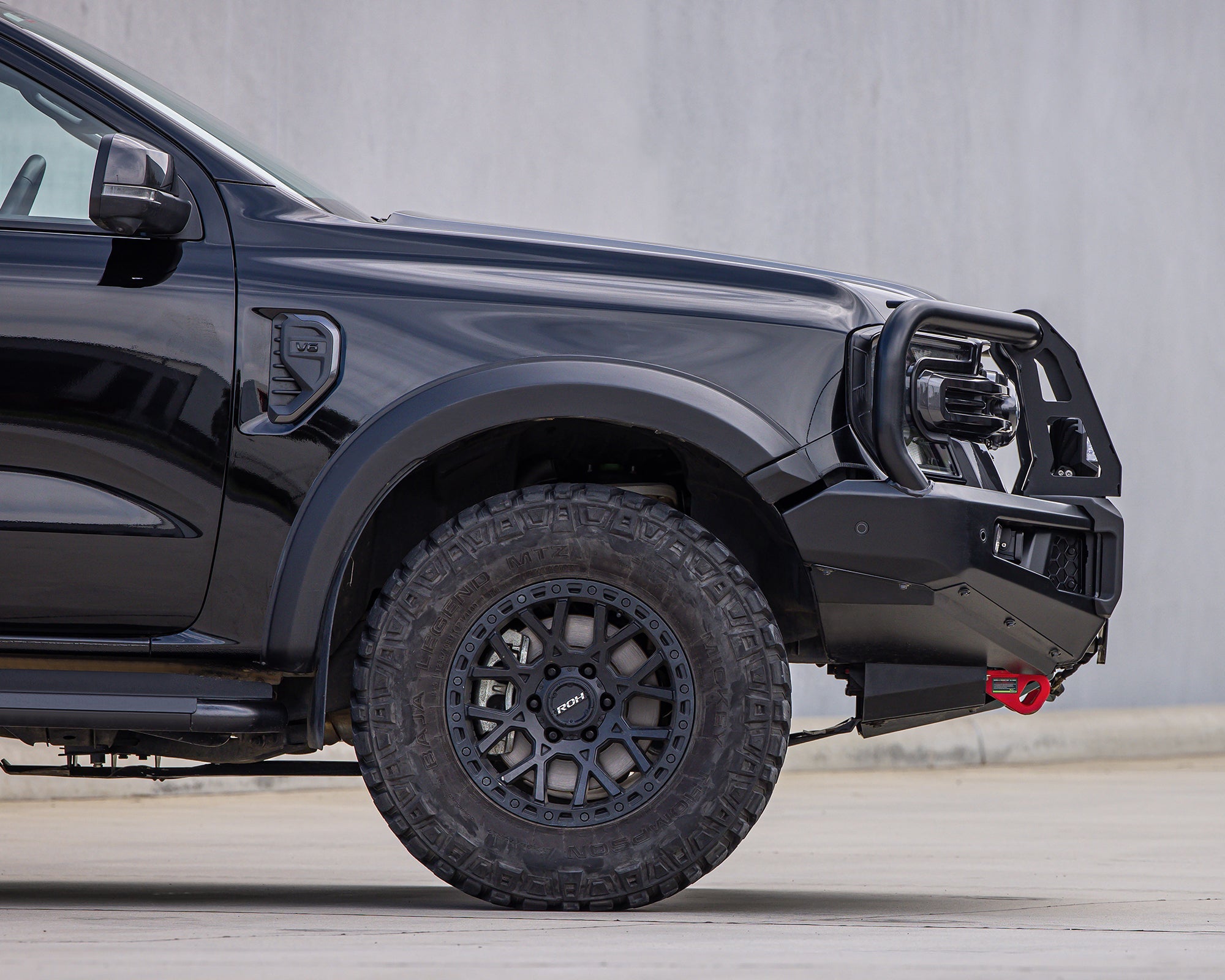 APEX Bull Bar & Lights Kit – Truracks Western Towbars and Bullbars