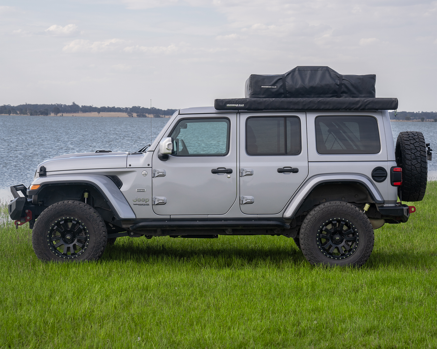 Deltawing 90 Awning (1.4M x 2M)