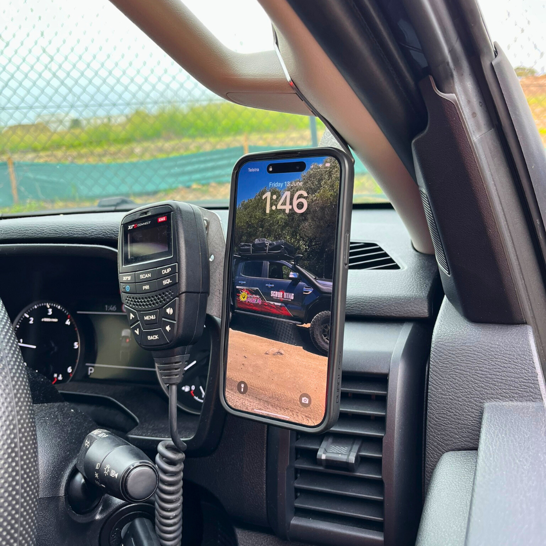 Mitsubishi MV Triton Phone and UHF Mount