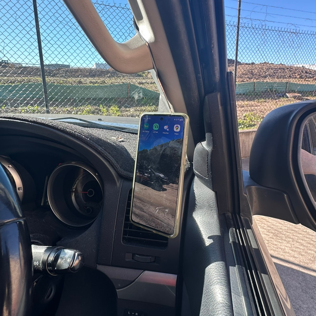 Mitsubishi Pajero Phone Mount