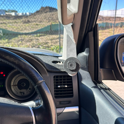 Mitsubishi Pajero Phone Mount