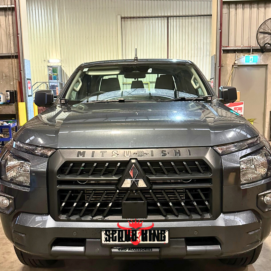 Mitsubishi Triton MV Bonnet Hinge Ditch Light Bracket Pair