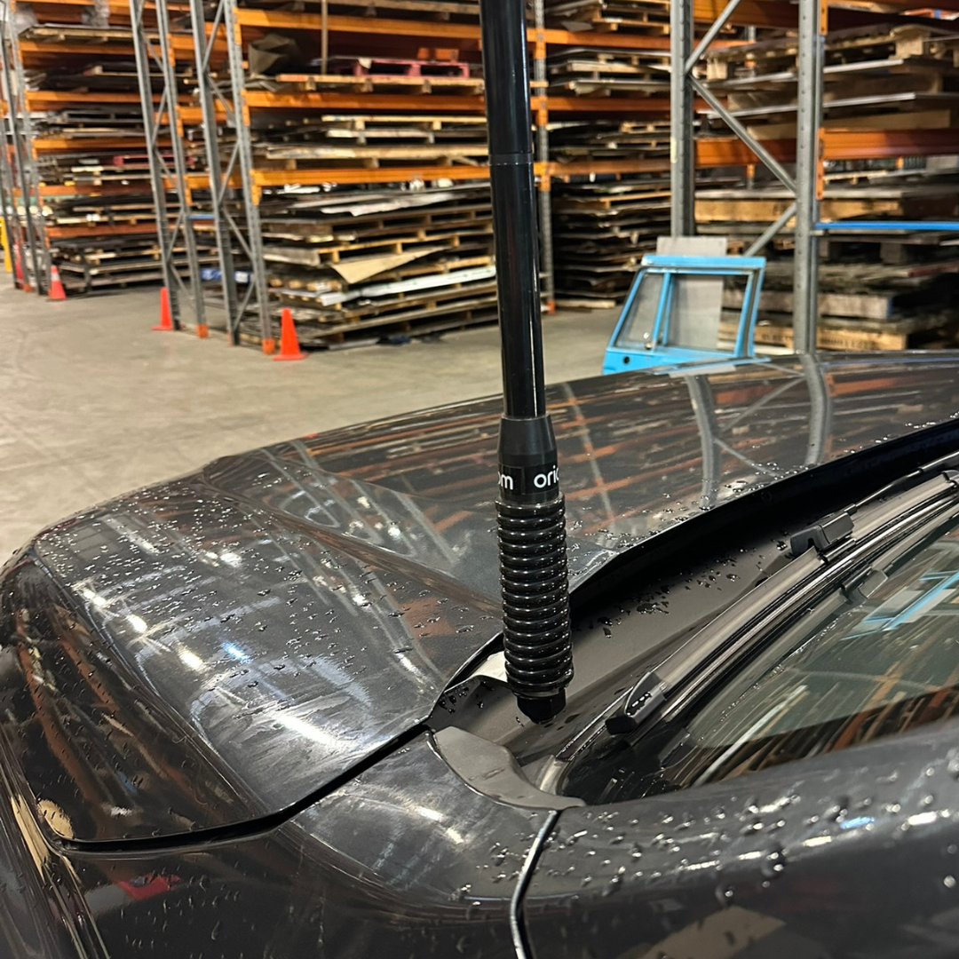 Mitsubishi MV Triton Bonnet Hinge UHF Antenna Bracket