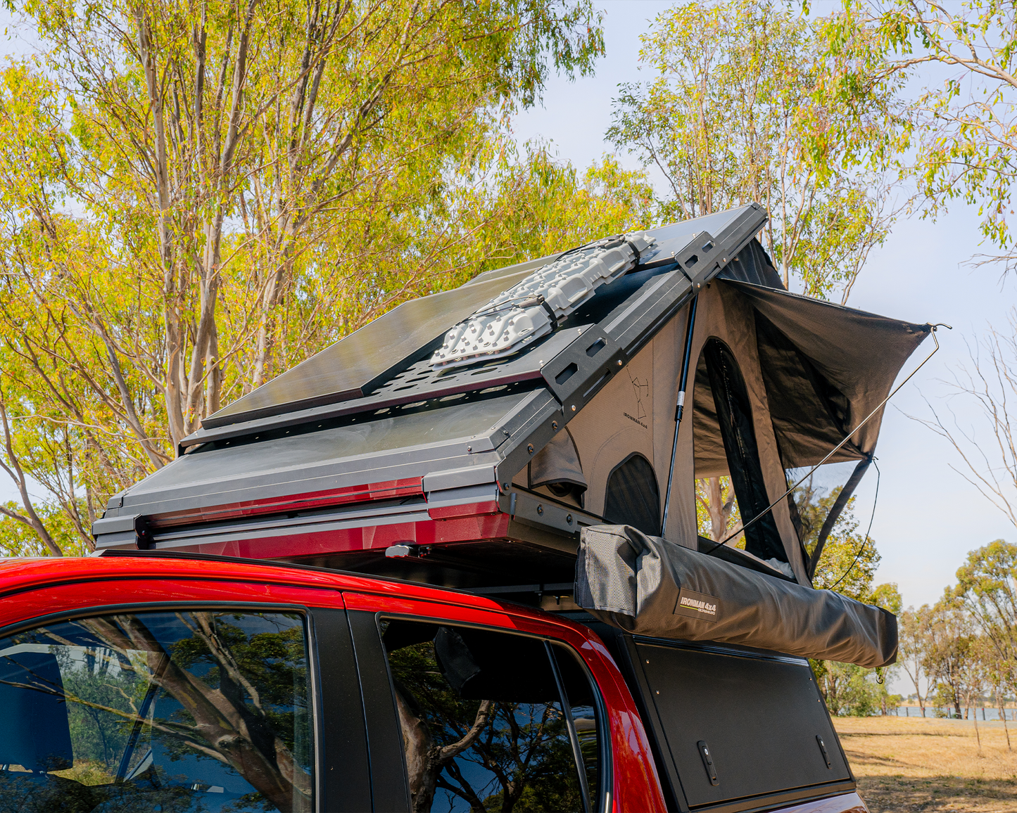 Orion 1400 - Aluminium Hardshell Rooftop Tent