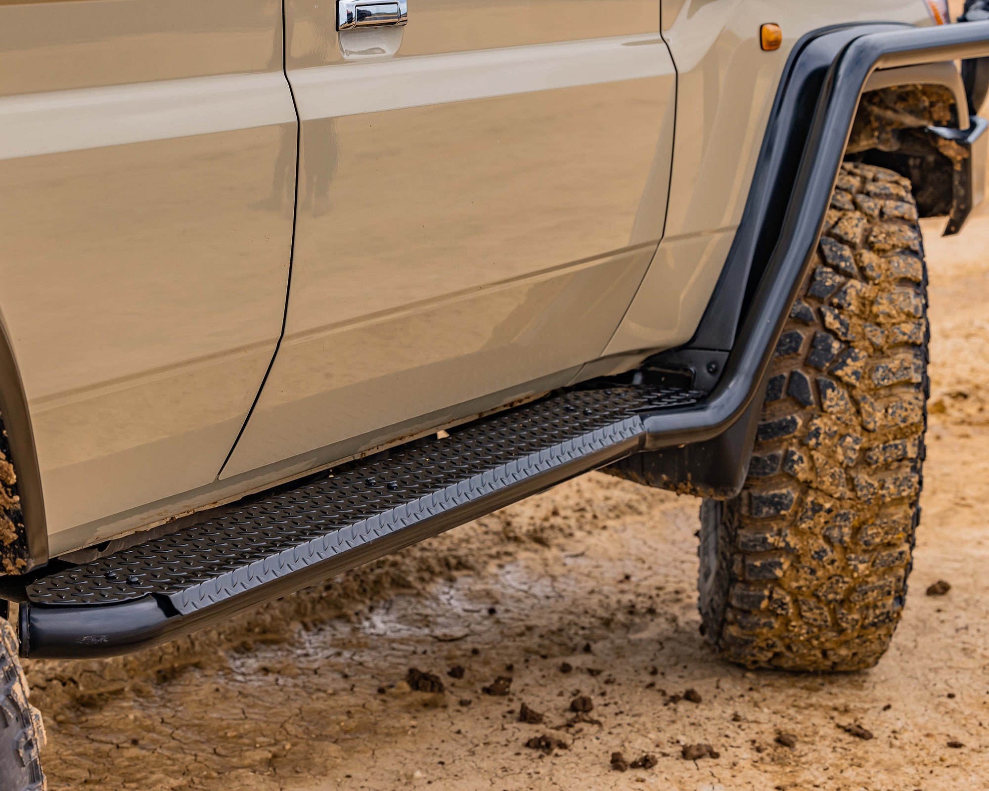 Premium Side Step & Rails – Truracks Western Towbars and Bullbars