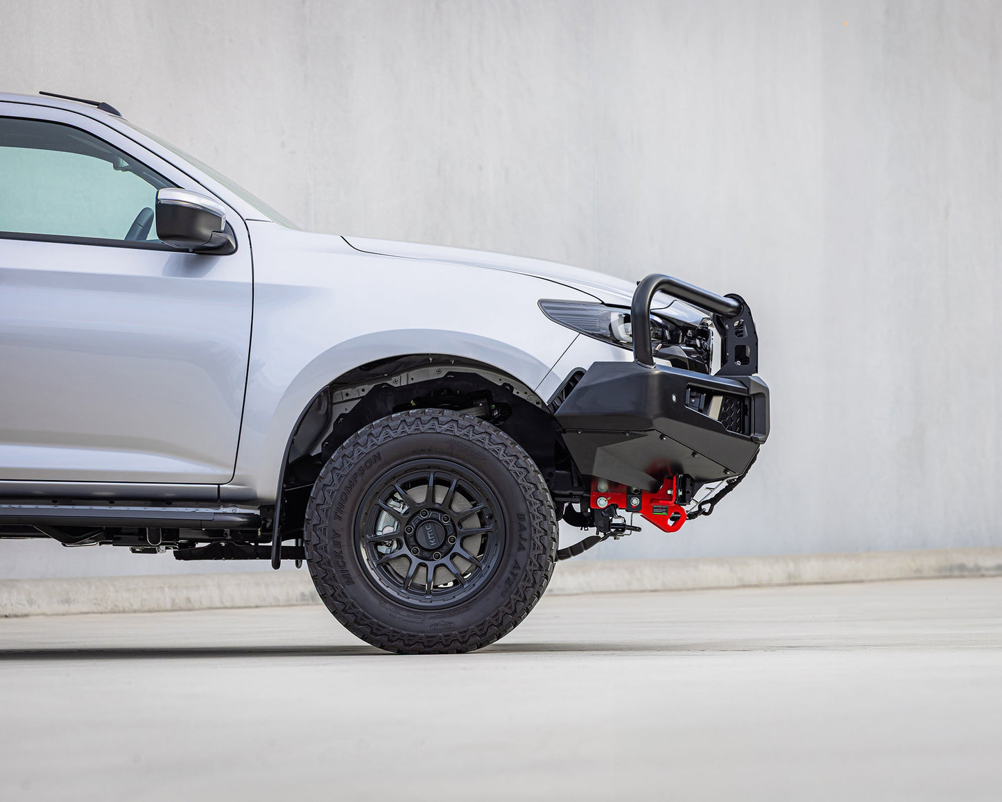 APEX Bull Bar & Lights Kit