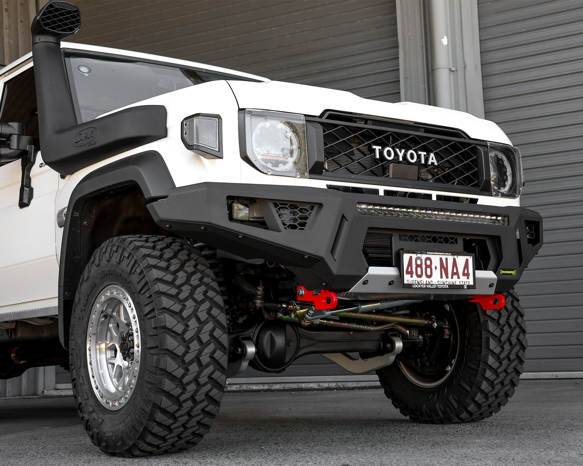 Raid Bull Bar – Truracks Western Towbars and Bullbars